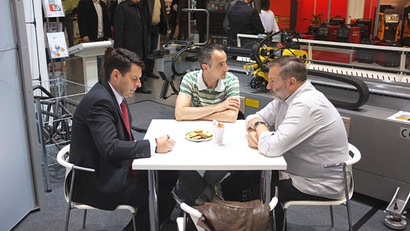 DSCF1056.jpg DSCF1056.jpg